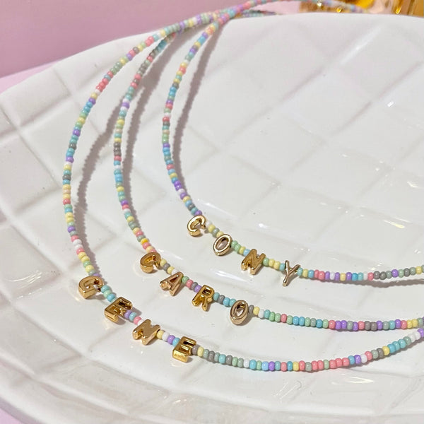 Collar personalizado pastel.